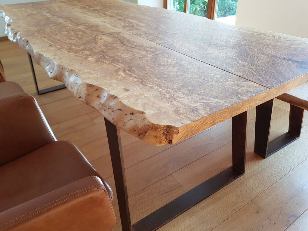 Möbel aus Olive